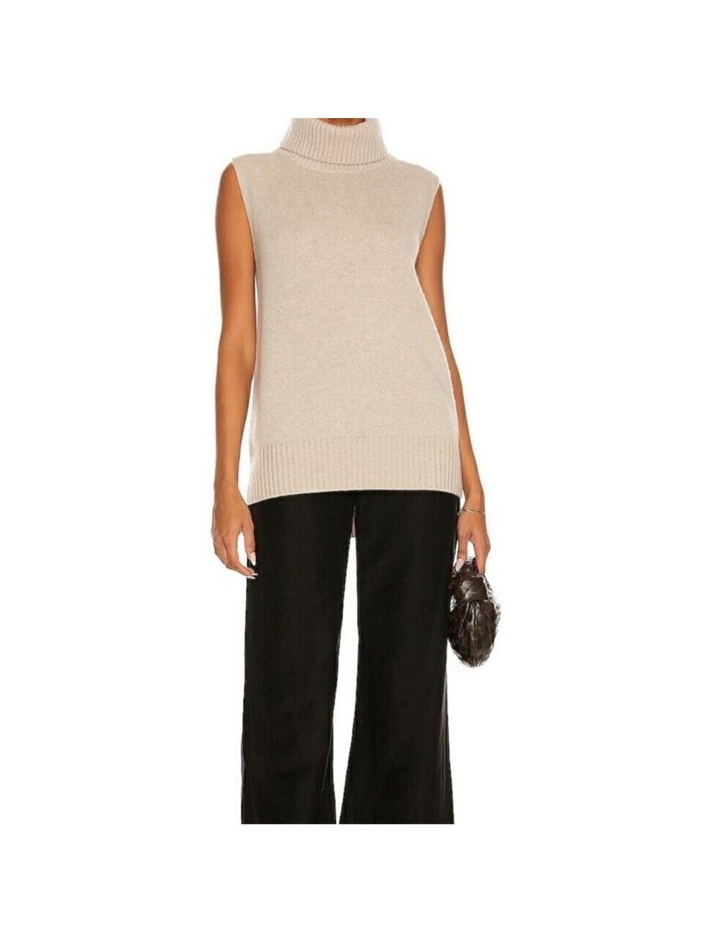 Lisa Yang Molly sleeveless cashmere turtleneck sweater vest in sand